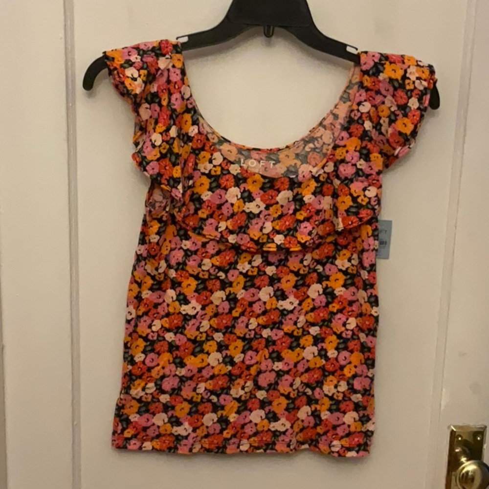 NWT Loft floral Ruffle tank top size XS petite.